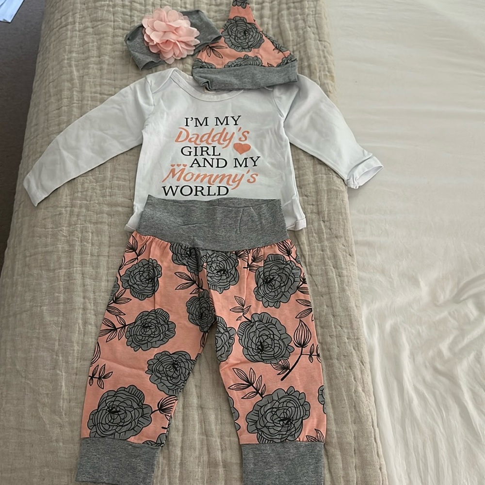 4 piece baby girl set. Hat , headband , pants and onesie. New !